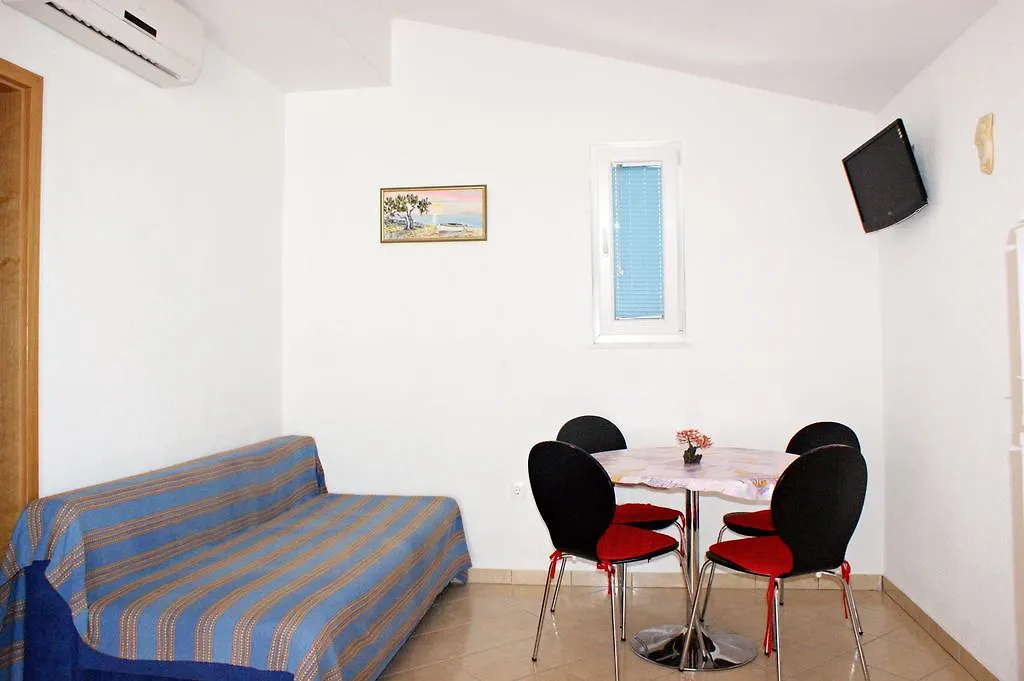 Apartments Kairos - Bili 9 Kastela Croatia