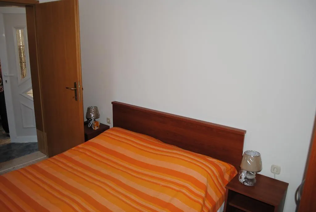 Apartments Kairos - Bili 9 Kastela